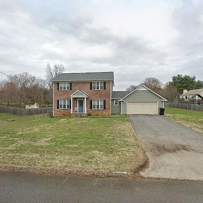 2105 Bishops Bridge Rd, Knoxville, TN 37922