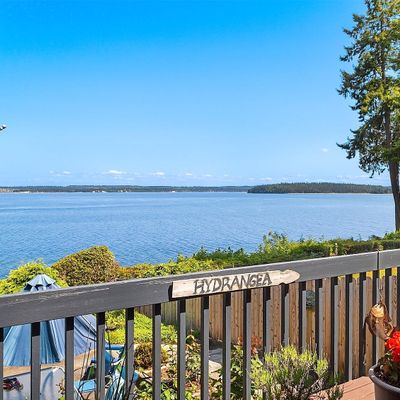 212 Tala Shore Dr, Port Ludlow, WA 98365