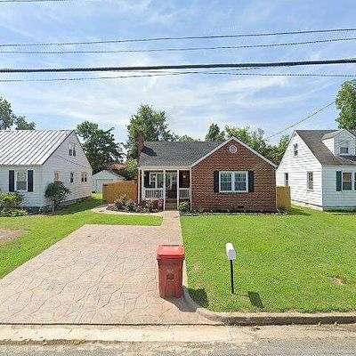 213 Lyons Ave, Colonial Heights, VA 23834