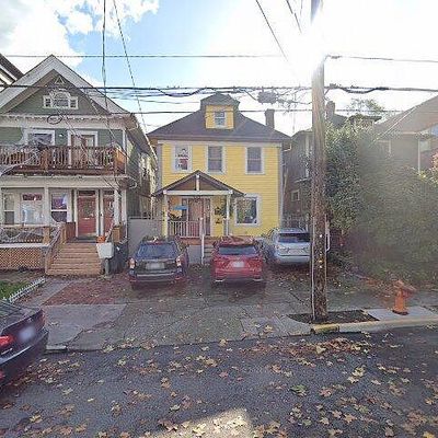 2142 Nw Irving St, Portland, OR 97210