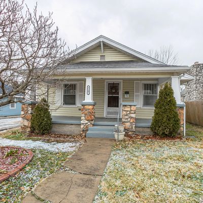 2147 N Pickwick Ave, Springfield, MO 65803