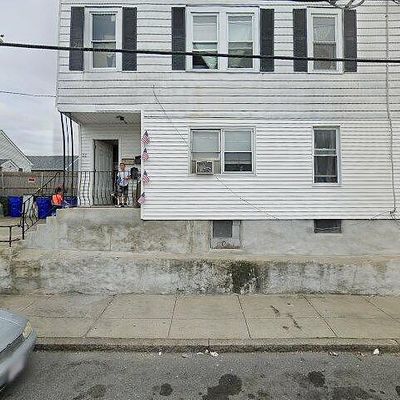 22 Flint St, Fall River, MA 02723