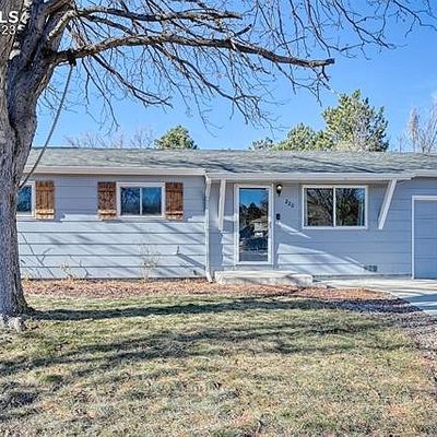 220 Longfellow Dr, Colorado Springs, CO 80910