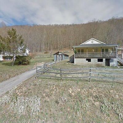 220 Walden Ave, Oliver Springs, TN 37840