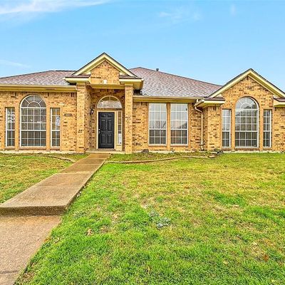 2201 Woodglen Dr, Garland, TX 75040