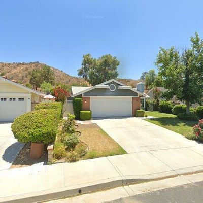 27912 Carnegie Ave, Santa Clarita, CA 91350