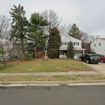 28 Shelly Dr, Somerset, NJ 08873
