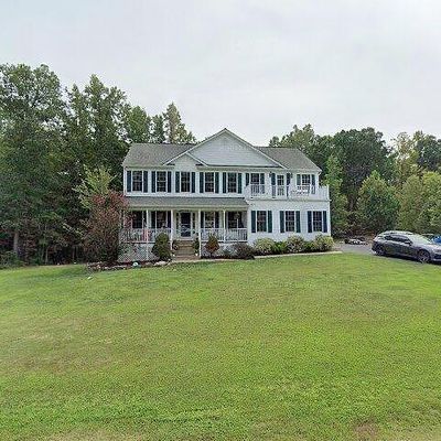 28 Tracey Ln, Fredericksburg, VA 22406