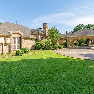 2814 Country Valley Rd, Garland, TX 75043