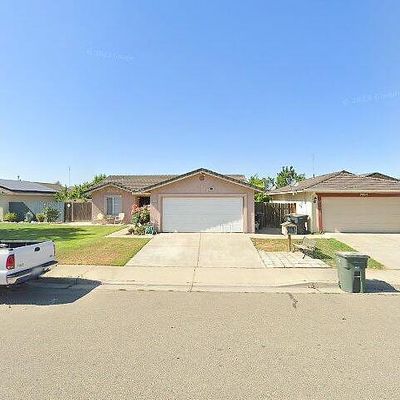 2891 Birch St, Livingston, CA 95334