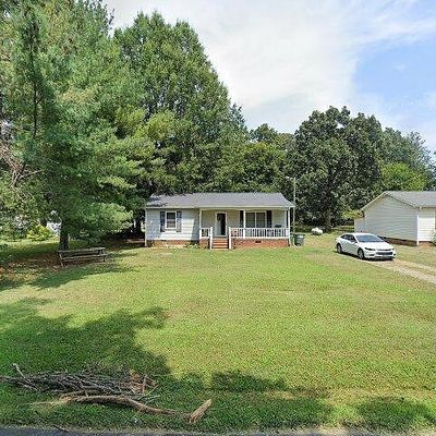 301 Oak St, Gibsonville, NC 27249