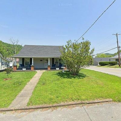 302 Elm St, Ravenna, KY 40472