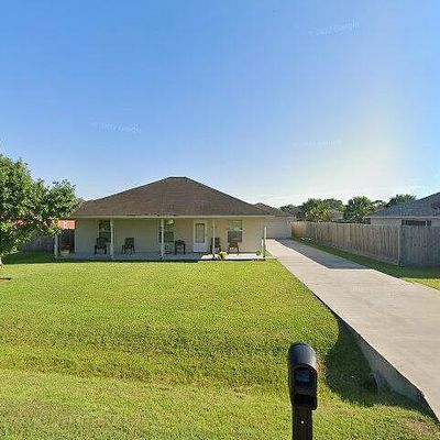 3033 Jefferson Dr, La Marque, TX 77568