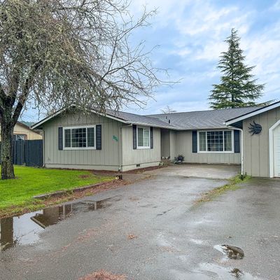 304 Eddy St, Sutherlin, OR 97479