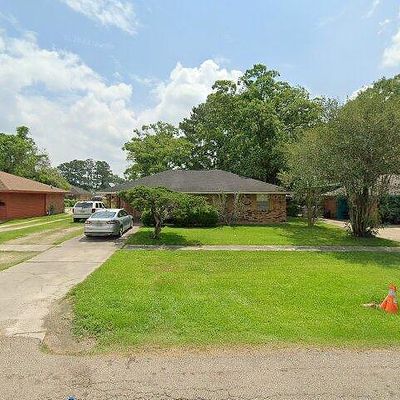 304 Sinbad St, Baker, LA 70714