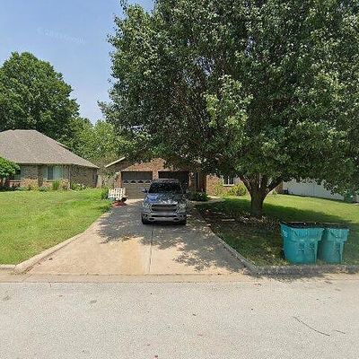 3041 W Camino Alto St, Springfield, MO 65810