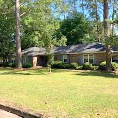 305 Overlook Dr, Montezuma, GA 31063