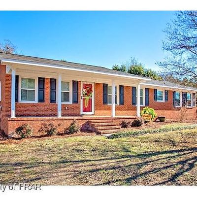 2551 Sycamore St, Fayetteville, NC 28306