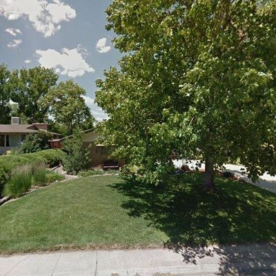 2581 Newcombe St, Lakewood, CO 80215