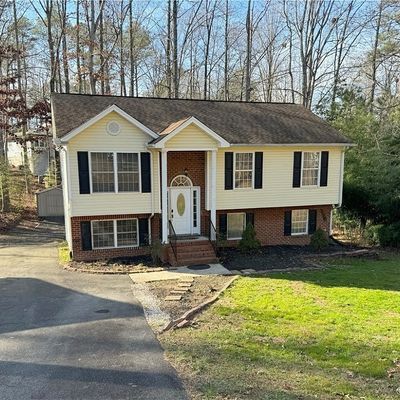 269 Hampshire Dr, Ruther Glen, VA 22546