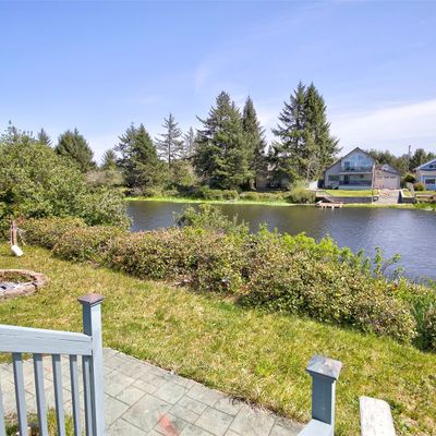 270 Point Brown Ave Se, Ocean Shores, WA 98569