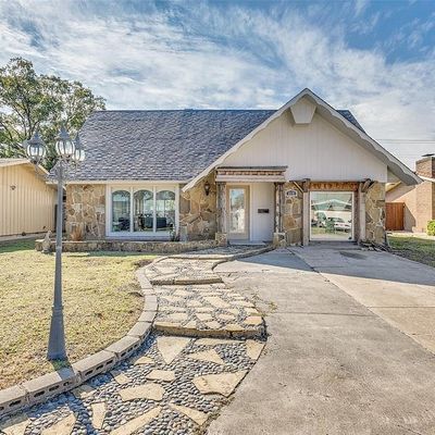 3514 Glacier Ln, Garland, TX 75042