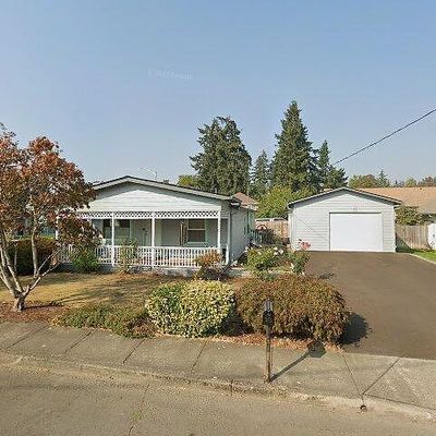 370 Beverly Ln, Gladstone, OR 97027
