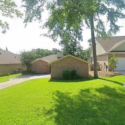3722 Windswept Dr, Montgomery, TX 77356