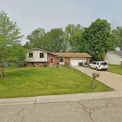 3726 Country View Dr, Oxford, MI 48371
