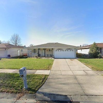 38237 Cameron Dr, Sterling Heights, MI 48310