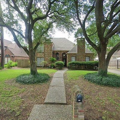 3907 Trappers Forest Dr, Houston, TX 77088