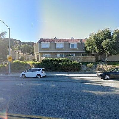 31355 The Old Rd #F, Castaic, CA 91384