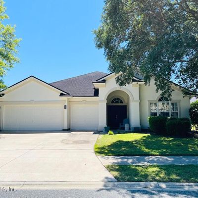 3139 Wandering Oaks Dr, Orange Park, FL 32065