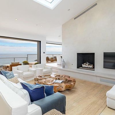 31504 Victoria Point Rd, Malibu, CA 90265