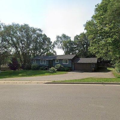 319 Sunset Dr, Jordan, MN 55352