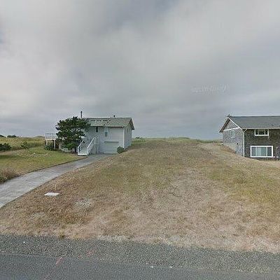 32507 G St, Ocean Park, WA 98640