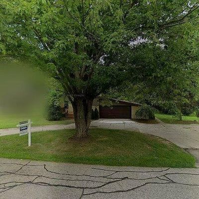 3267 Greentree Rd, Bloomfield Hills, MI 48304