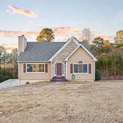 3270 Timber Walk Cir, Loganville, GA 30052