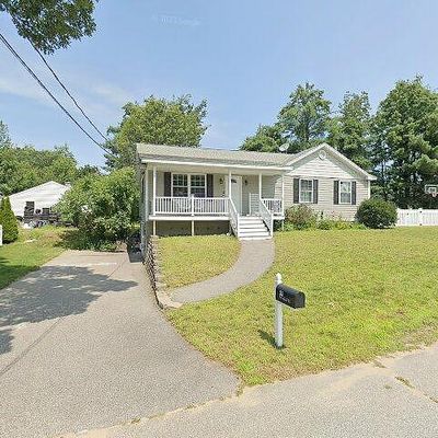 33 Yvonne St, Sanford, ME 04073