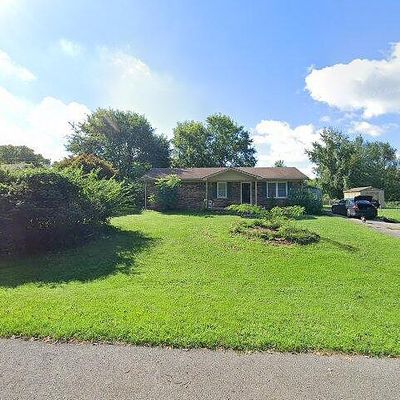331 Rolling Dr, Bowling Green, KY 42104