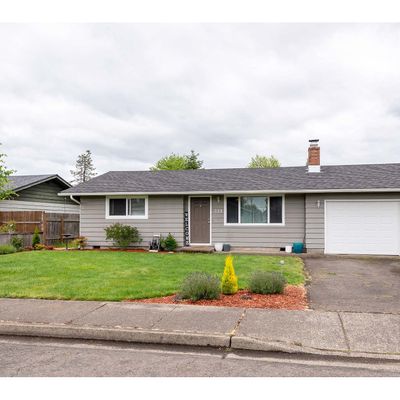 335 37 Th St, Springfield, OR 97478
