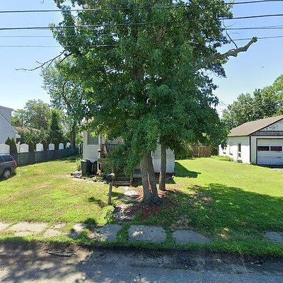 34 Maplewood Ave, Keansburg, NJ 07734