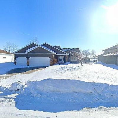 447 Clearview Ct, Moorhead, MN 56560