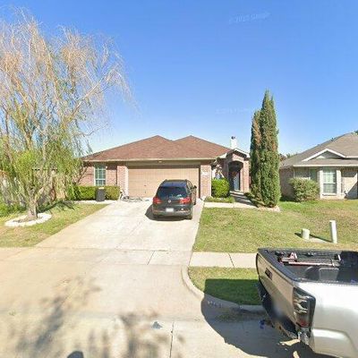 460 Cranbrook Ln, Grand Prairie, TX 75052