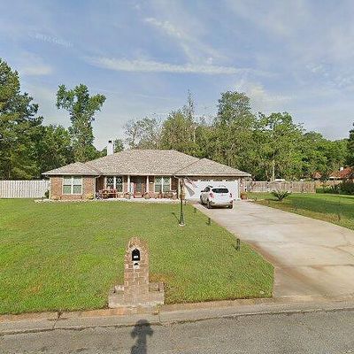 460 Tremain Dr, Hinesville, GA 31313