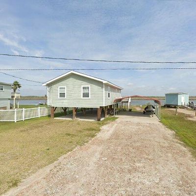 4622 Bayou Ln, Hitchcock, TX 77563