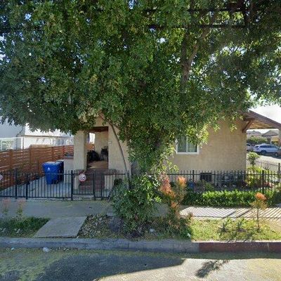 4728 Hooper Ave, Los Angeles, CA 90011