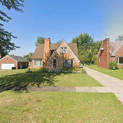 4016 Sunset Blvd, Youngstown, OH 44512