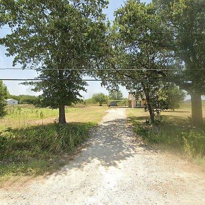 402 Hurst Rd, Axtell, TX 76624