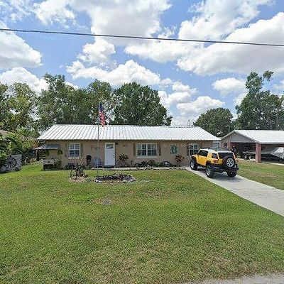 409 Palmetto St, Bowling Green, FL 33834